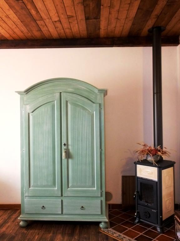 Adriano Pedretti Alloggio per agriturismo *