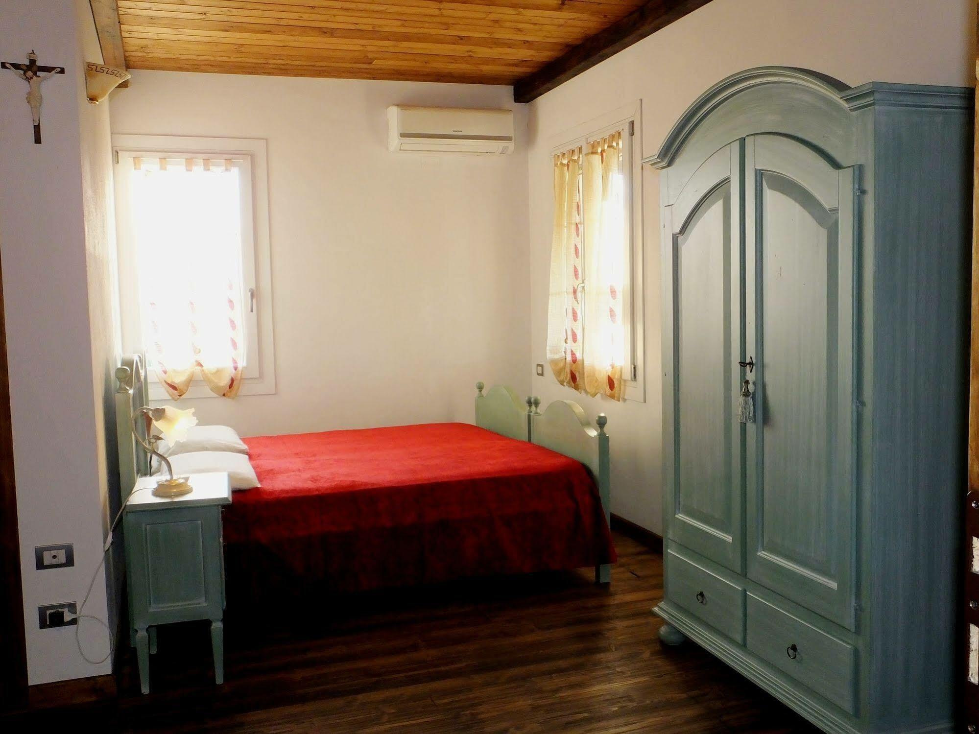 Adriano Pedretti Alloggio per agriturismo